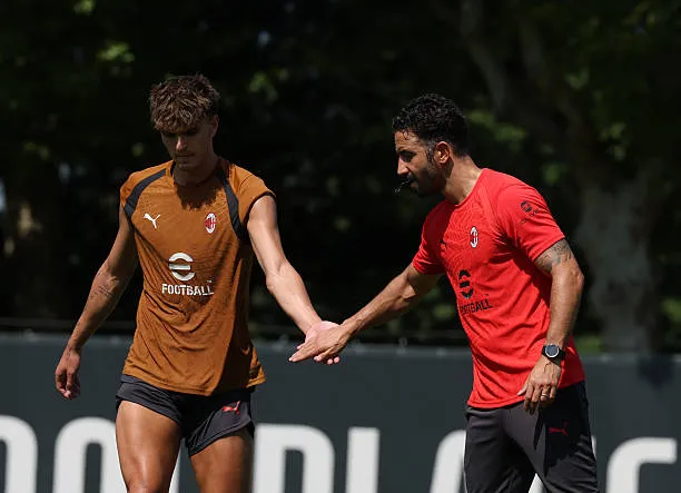 Bartesaghi foli për DAZN para ndeshjes