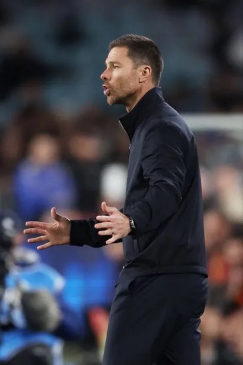 Xabi Alonso në konferencë para ndeshjes së Carabao Cup