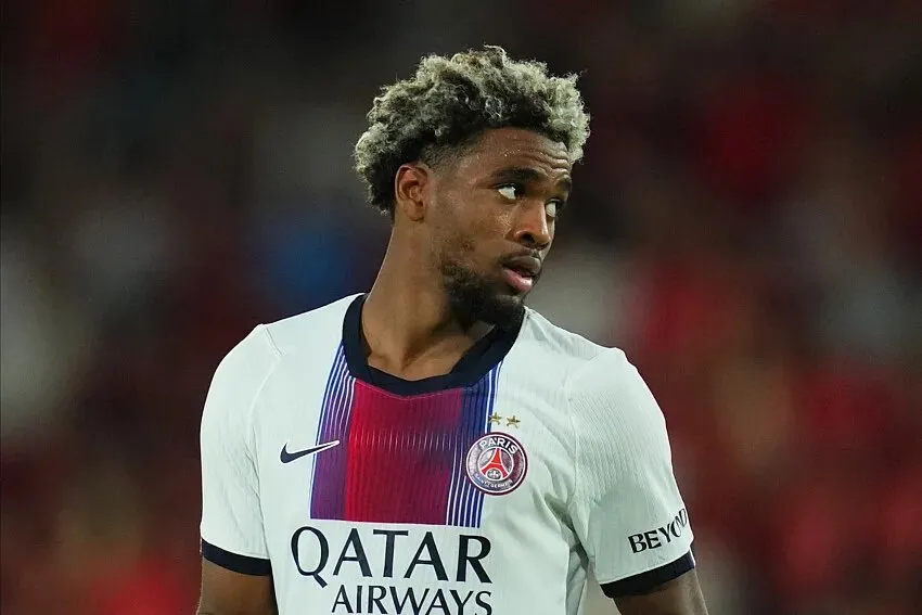 PSG kërkon 70 milionë euro për Ibrahim Mbaye  këtë verë