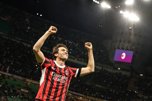 Kaká foli për DAZN