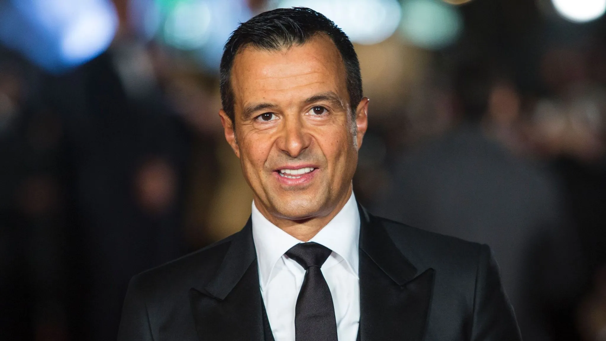 RINDËRTIMI I MILANIT FLET PORTUGALISHT: JORGE MENDES ËSHTË TRURI I VËRTETË PAS MARRËVESHJEVE TË TRANSFERTAVE TË ROSSONERËVE