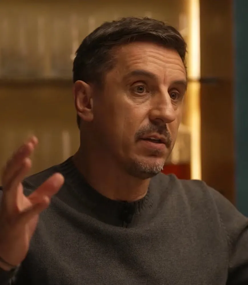 Gary Neville:  Familja Glazer duhet ta shesë Manchester United tani. Mjaft më