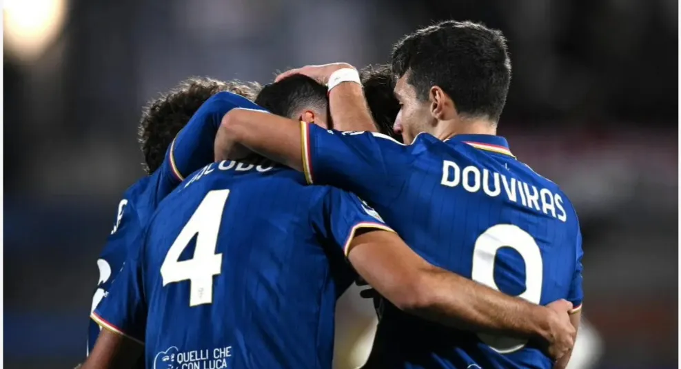 Një fitore historike për një skuadër italiane kundër United: Nata e Comos në shifra
