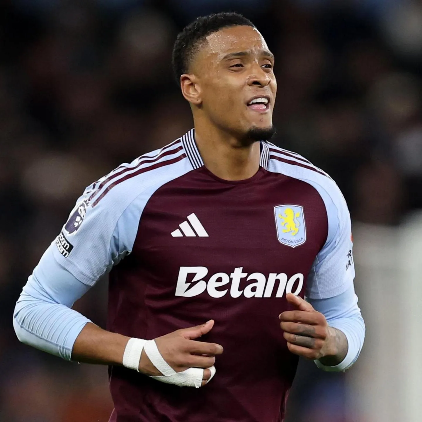 Liverpool i bashkohet gares per Ezri Konsa