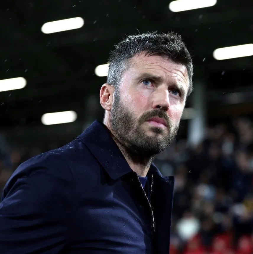 Michael Carrick i kërkon falje tifozëve të Manchester United pas humbjes 4-1 ndaj Como-s në Ligën e Kampionëve