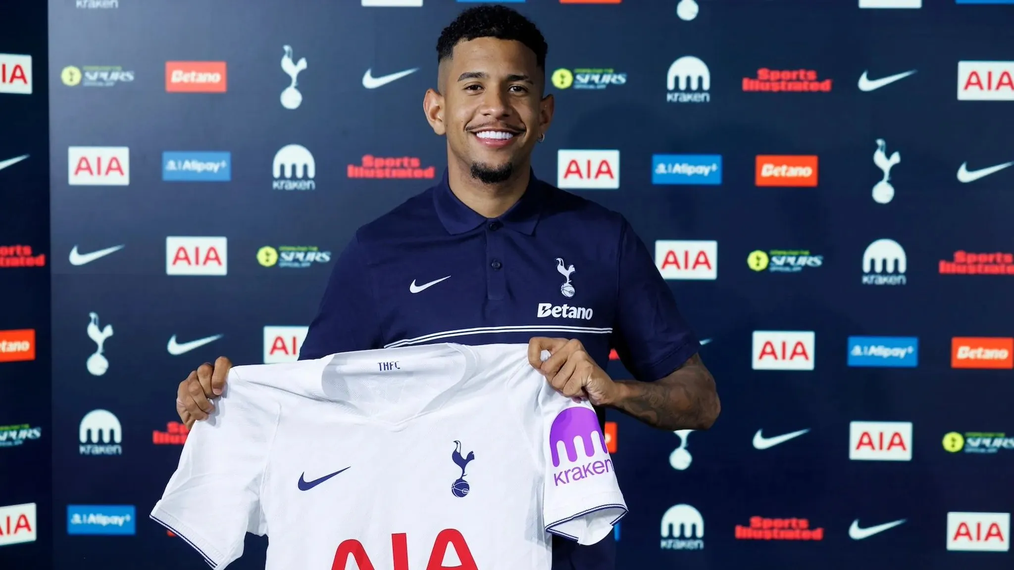 Spurs konfirmojnë se Savinho iu bashkua nga Manchester City. Tarifa 75 milionë paund + 10 milionë paund