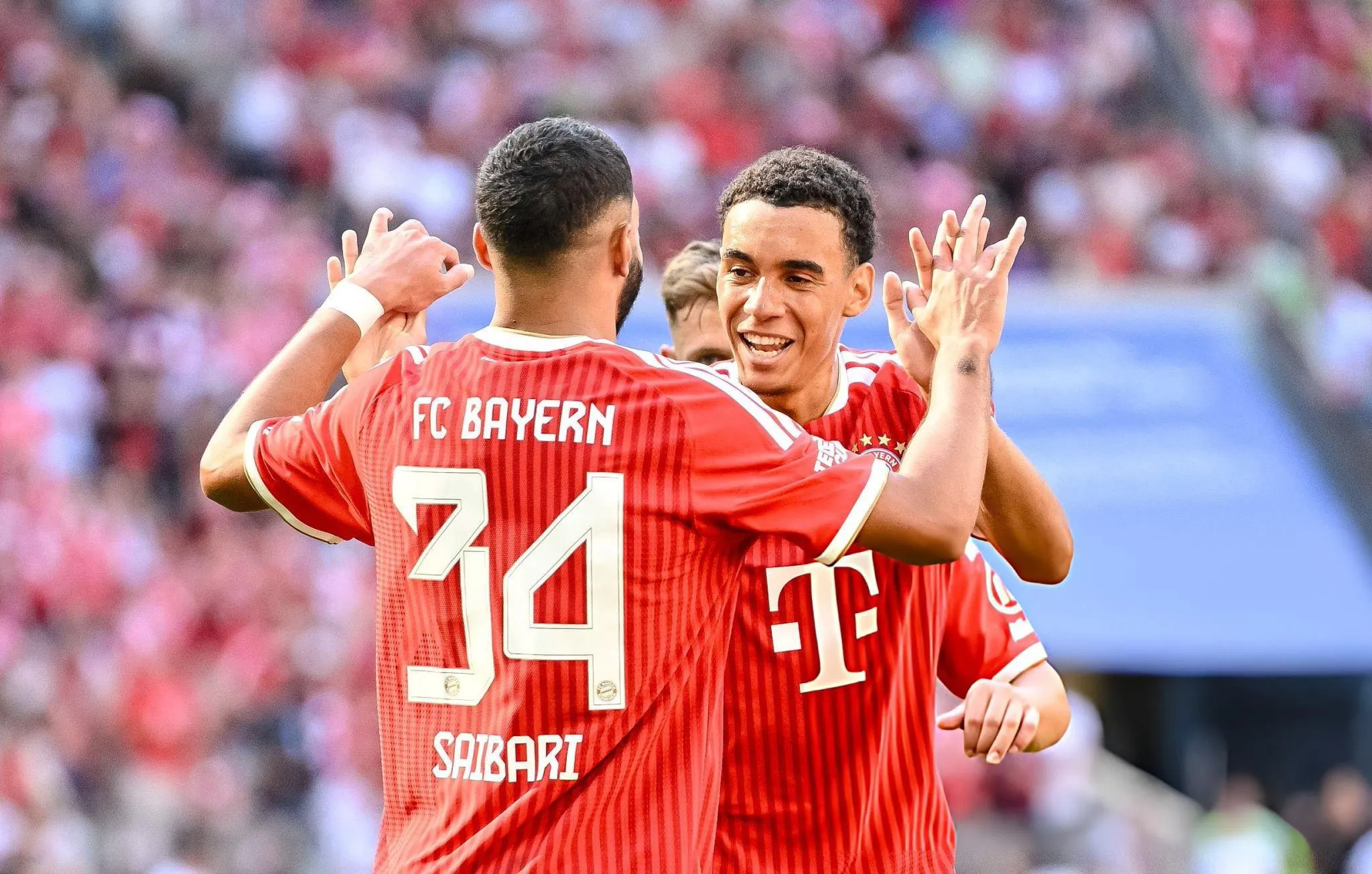 Drejtuesi i Bayernit, Max Eberl, për Jamal Musialan