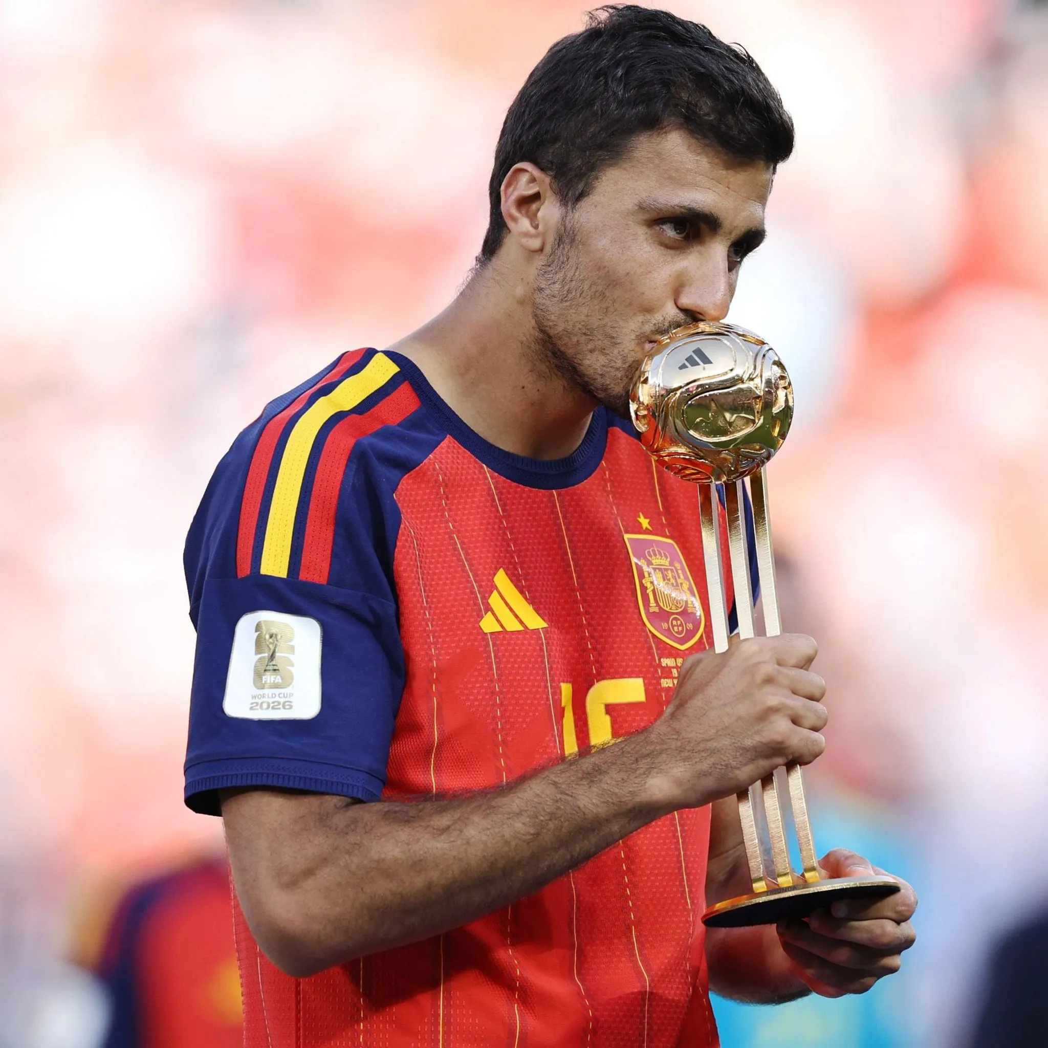 Rodrigo Hernández në prezantimin e tij si lojtar i ri i Barçës