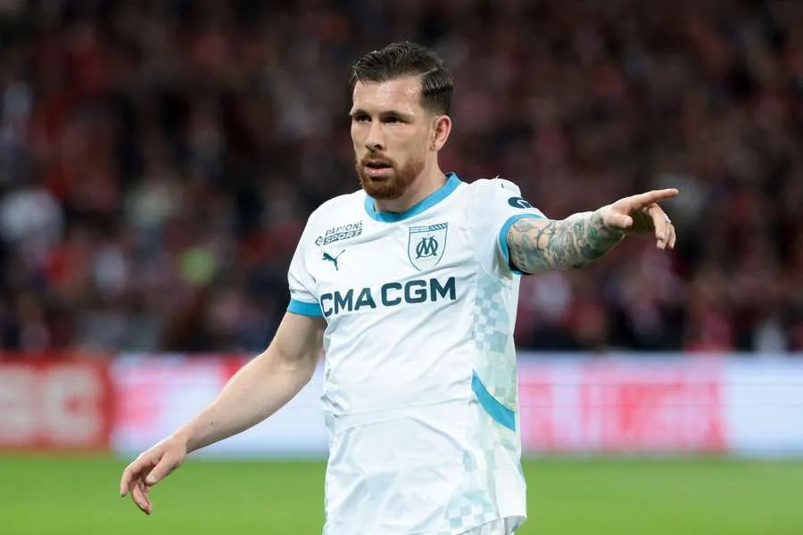 Newcastle po shqyrton një transferim për mesfushorin e Marseille, Pierre Emile-Højbjerg.