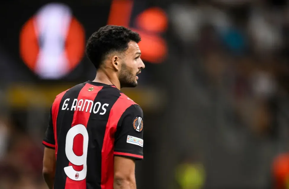 Milan po punon për një ndryshim të sponsorit të uniformës,duket se Adidas do të rikthehet nga viti 2028